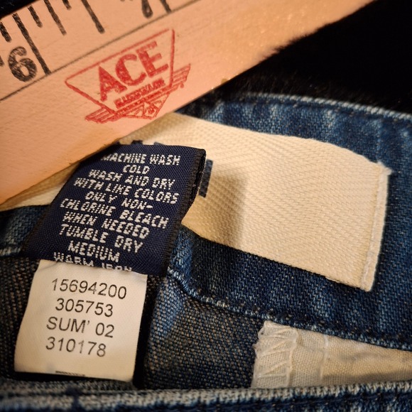 GAP Capri Jeans Women's Size 16 Medium Wash Wide Leg Cropped Denim - Picture 6 of 7